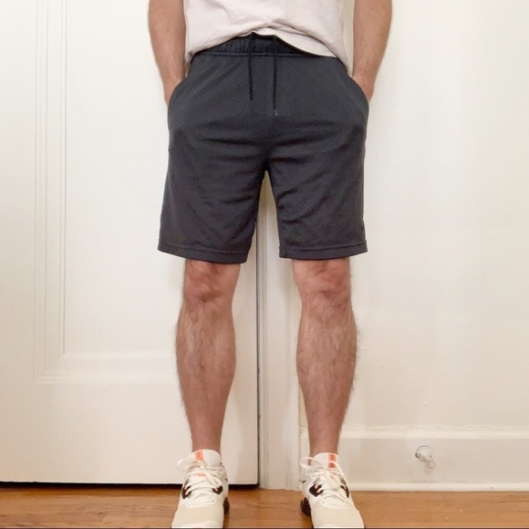 Nike 8” Dri Fit Athletic Shorts Gray Men’s Size Small - Picture 1 of 7